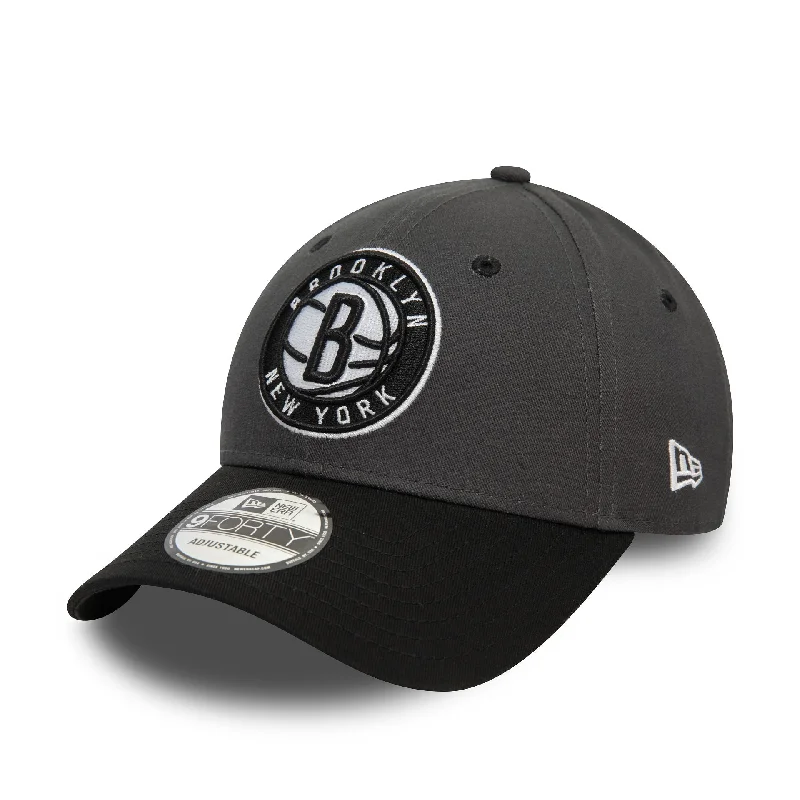 Brooklyn Nets NBA Side Patch Dark Grey 9FORTY Adjustable Cap