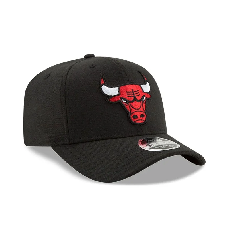 Chicago Bulls Black 9FIFTY Stretch Snap Cap