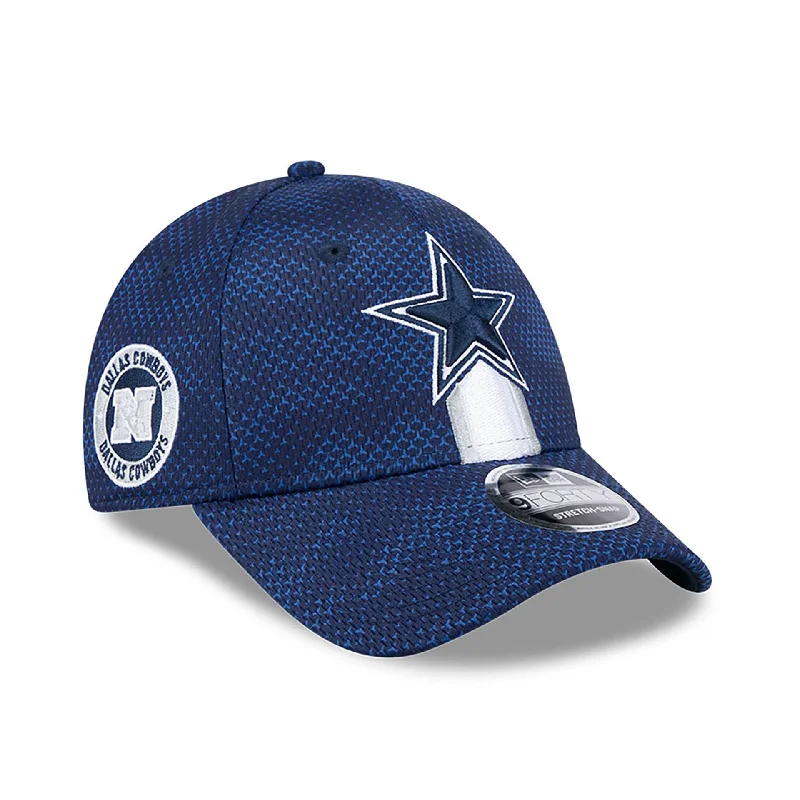 Dallas Cowboys NFL Sideline 2024 Dark Blue 9FORTY Stretch Snap Cap