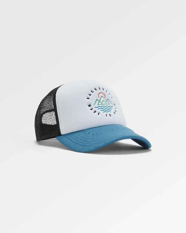 Escapism Trucker Cap - Black/Moonlight Blue