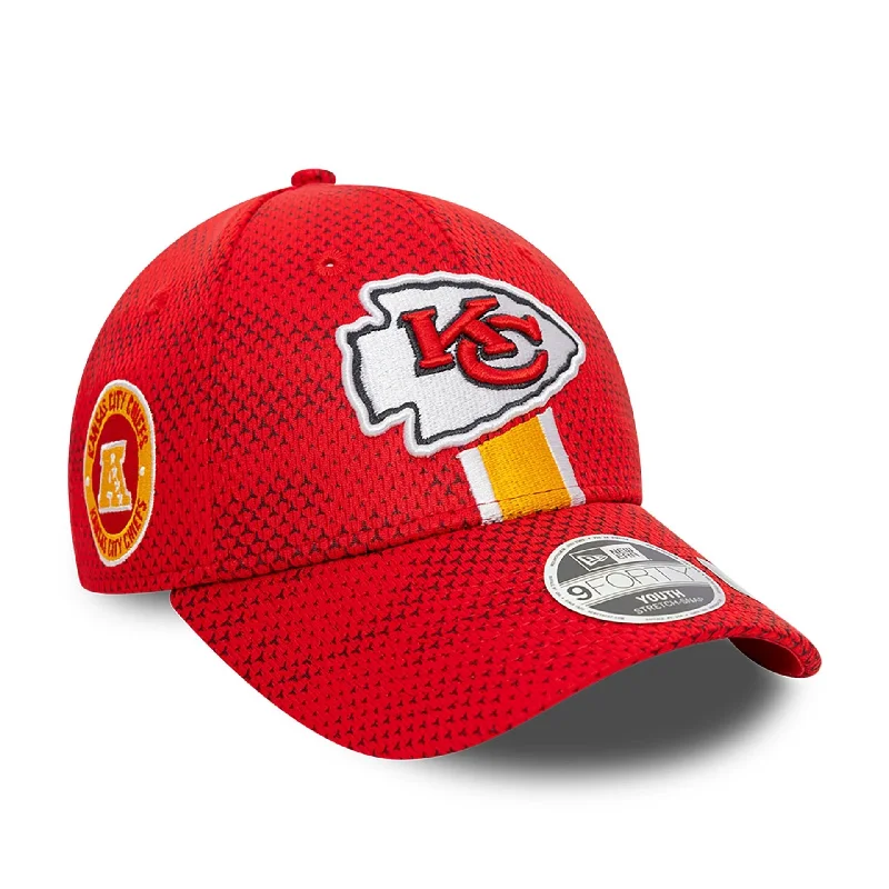 Kansas City Chiefs Youth NFL Sideline 2024 Red 9FORTY Stretch Snap Cap