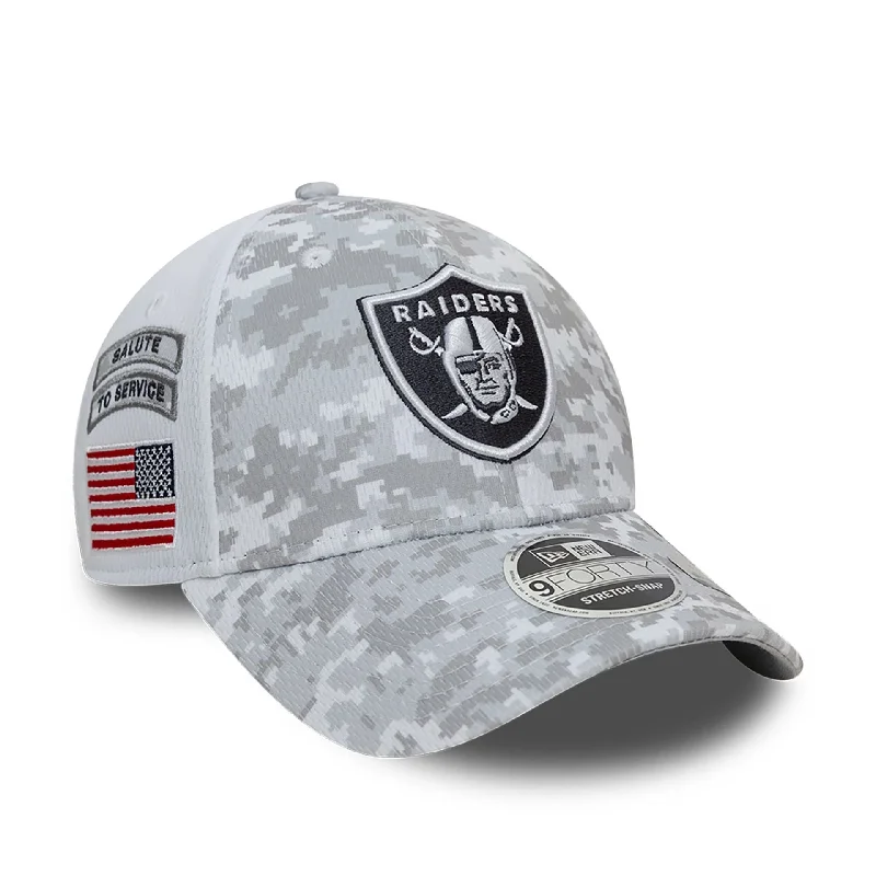 Las Vegas Raiders NFL Salute To Service 2024 White 9FORTY Stretch Snap Adjustable Cap