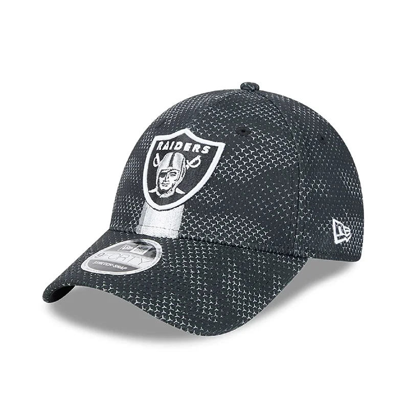 Las Vegas Raiders NFL Sideline 2024 Black 9FORTY Stretch Snap Cap