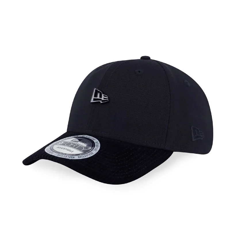 New Era Dark 90s Black 9FORTY Adjustable Cap