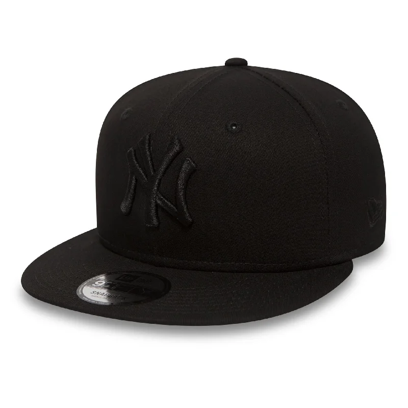 New York Yankees Black On Black 9FIFTY Cap