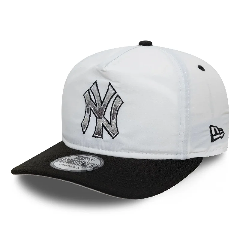 New York Yankees Chrome Logo White Golfer Snapback Cap