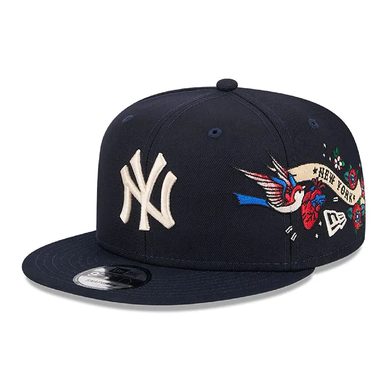 New York Yankees City Art Black 9FIFTY Snapback Cap