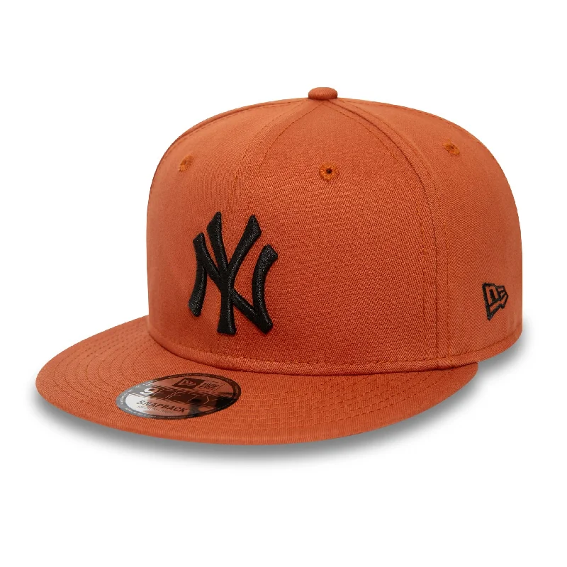 New York Yankees League Essential Brown 9FIFTY Snapback Cap