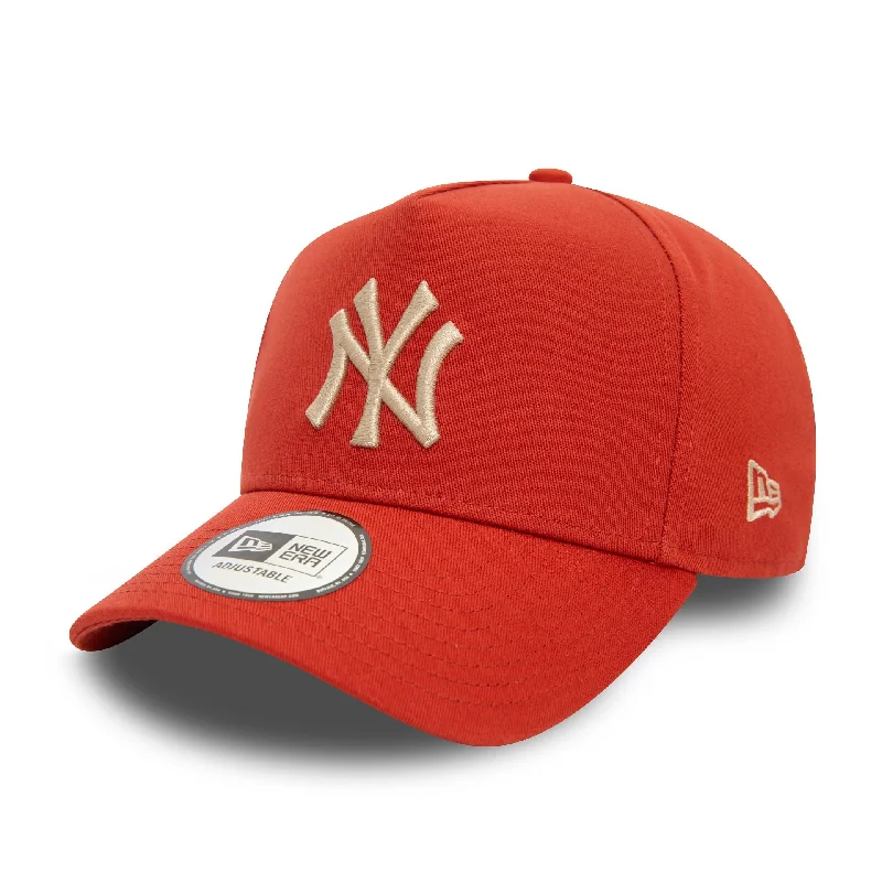 New York Yankees League Essential Red 9FORTY E-Frame Adjustable Cap