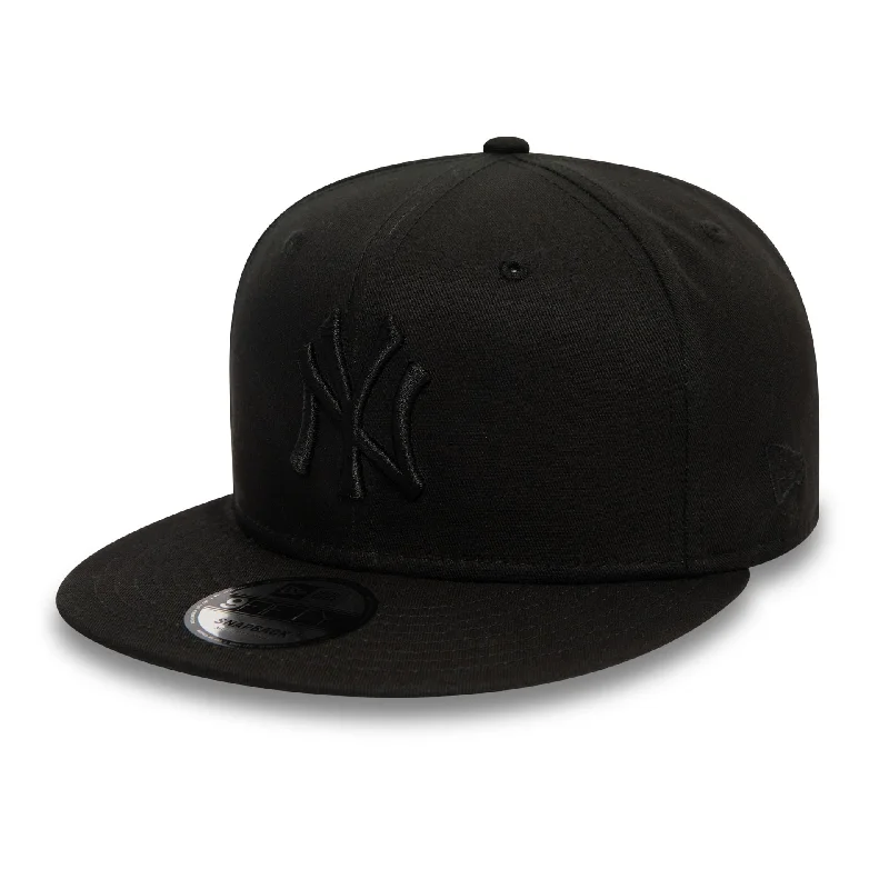 New York Yankees Monochrome Black 9FIFTY Snapback Cap