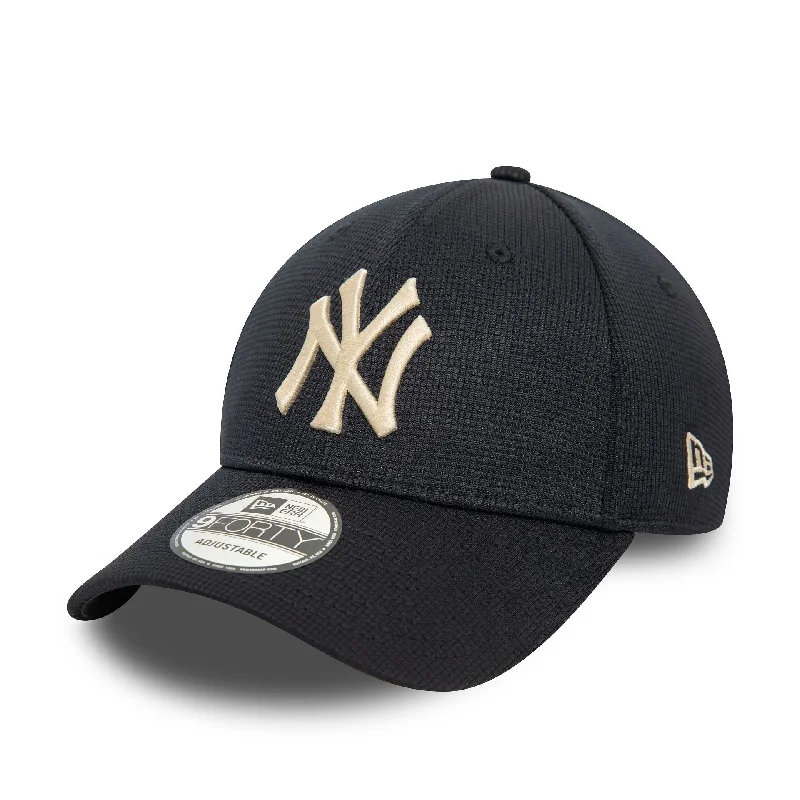 New York Yankees Pivot Knit Navy 9FORTY Adjustable Cap