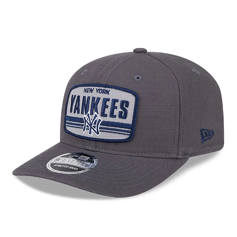 New York Yankees Team Elevated Dark Grey 9SEVENTY Stretch Snap Adjustable Cap