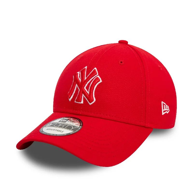 New York Yankees Team Outline Red 9FORTY Adjustable Cap