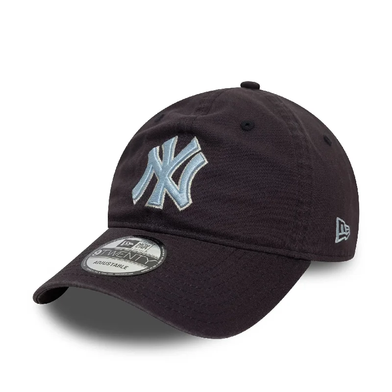 New York Yankees Washed Outline Navy 9TWENTY Adjustable Cap