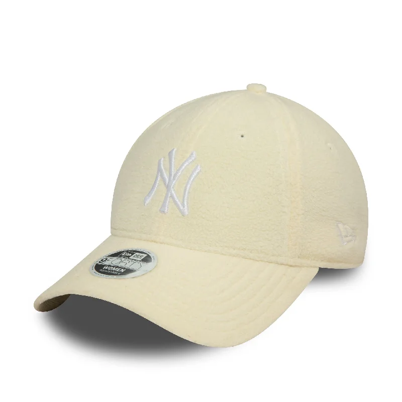 New York Yankees Womens Cosy Cream 9FORTY Adjustable Cap