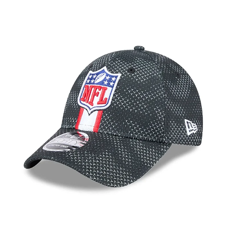 NFL Official Logo NFL Sideline 2024 Black 9FORTY Stretch Snap Cap